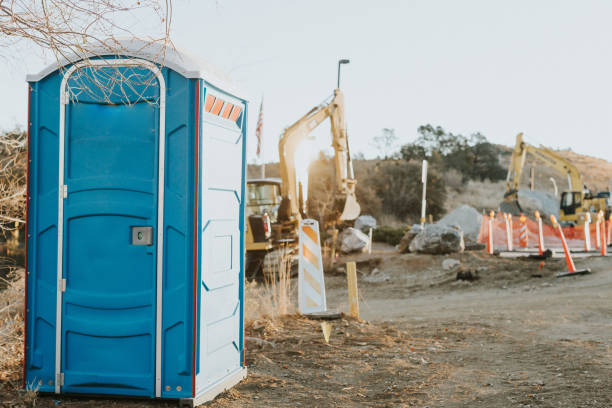 Best Restroom trailer rental cost  in Russell Springs, KY